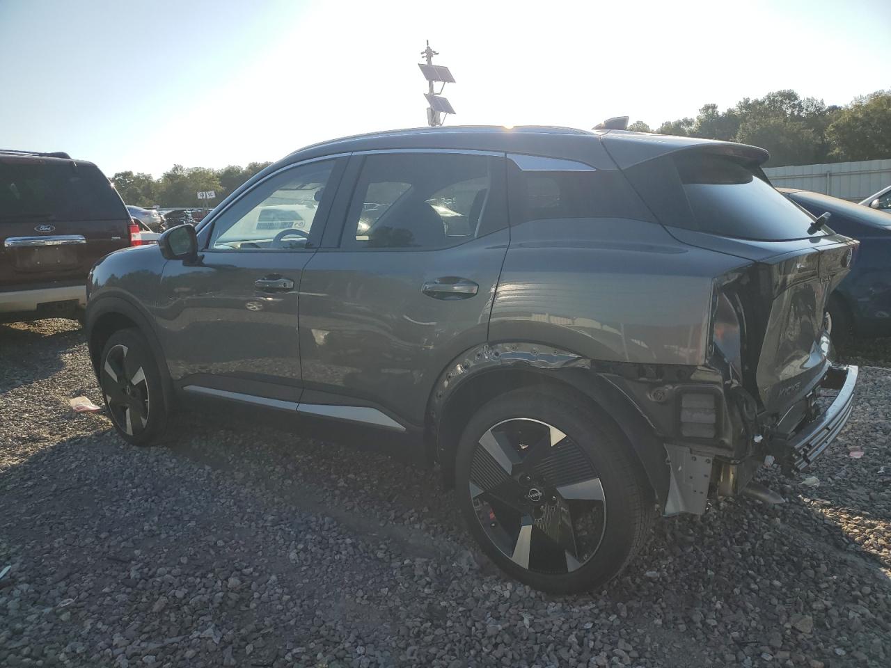 NISSAN KICKS SR