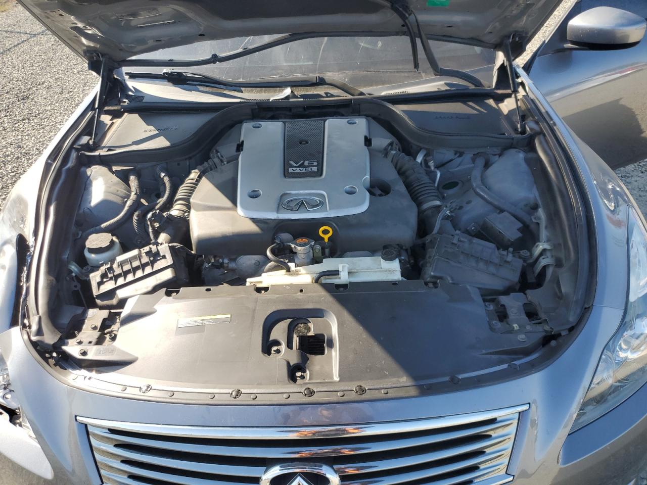 INFINITI Q60 JOURNEY