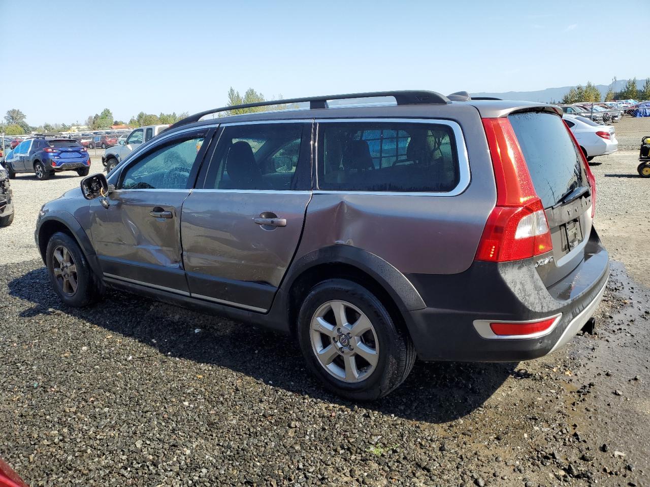 VOLVO XC70 3.2