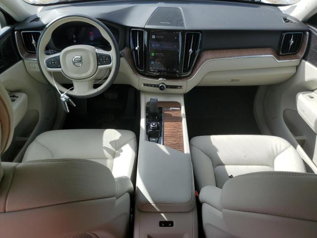 2022 VOLVO XC60 B5 MO YV4L12RK8N1084271