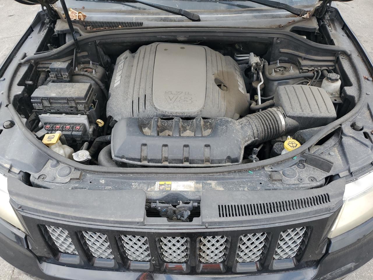 JEEP GRAND CHEROKEE LAREDO