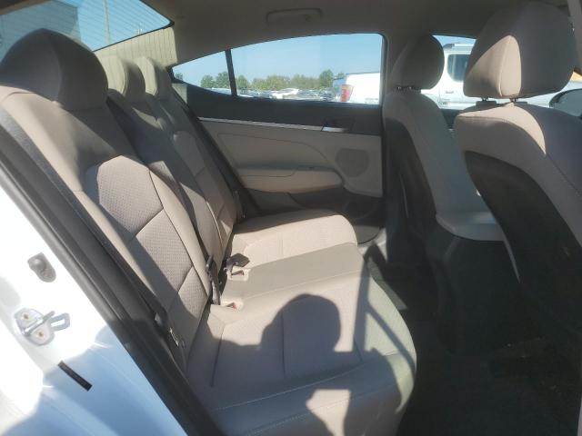 2019 HYUNDAI ELANTRA SE 5NPD74LF2KH461520