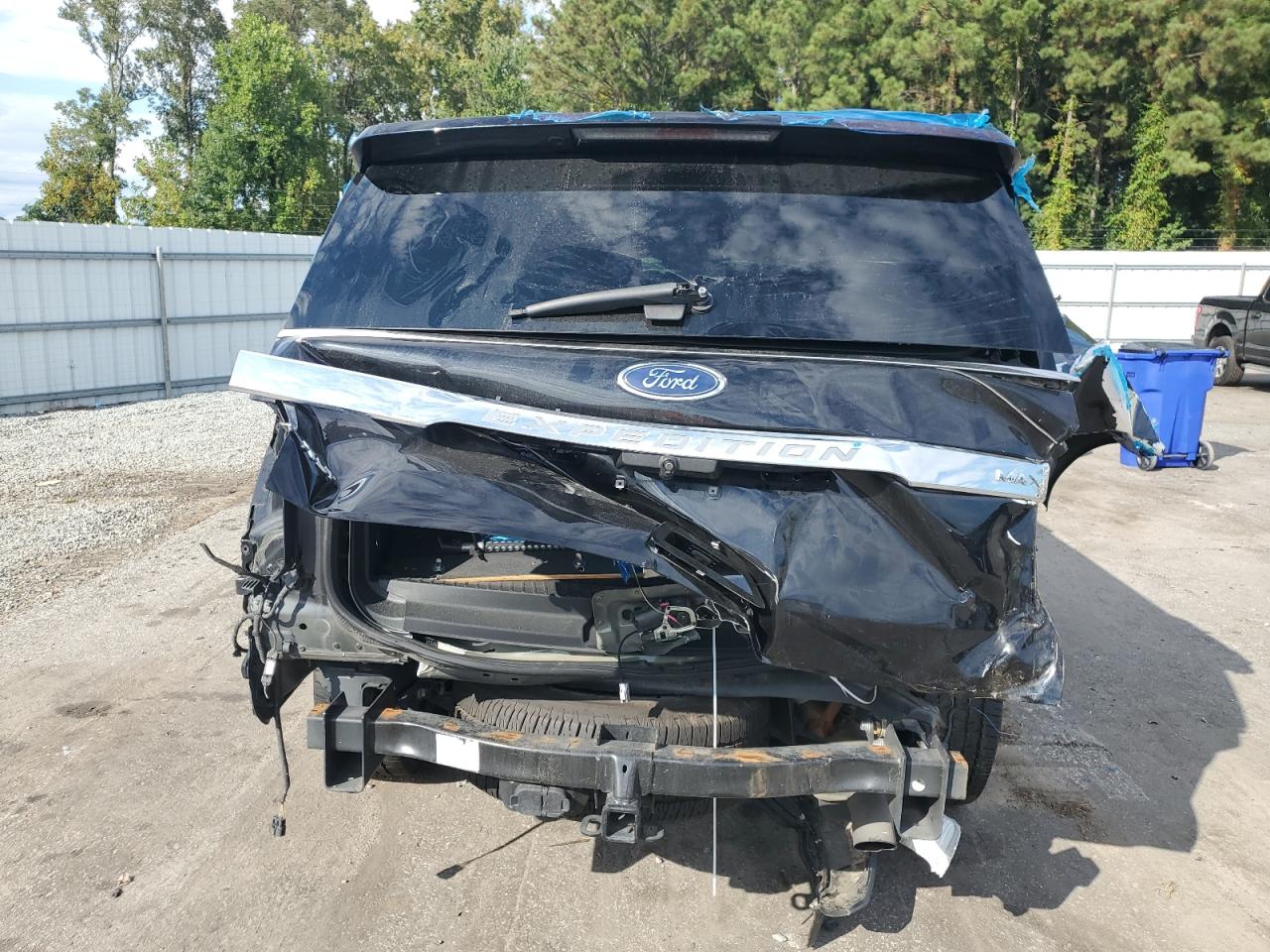 FORD EXPEDITION MAX XLT