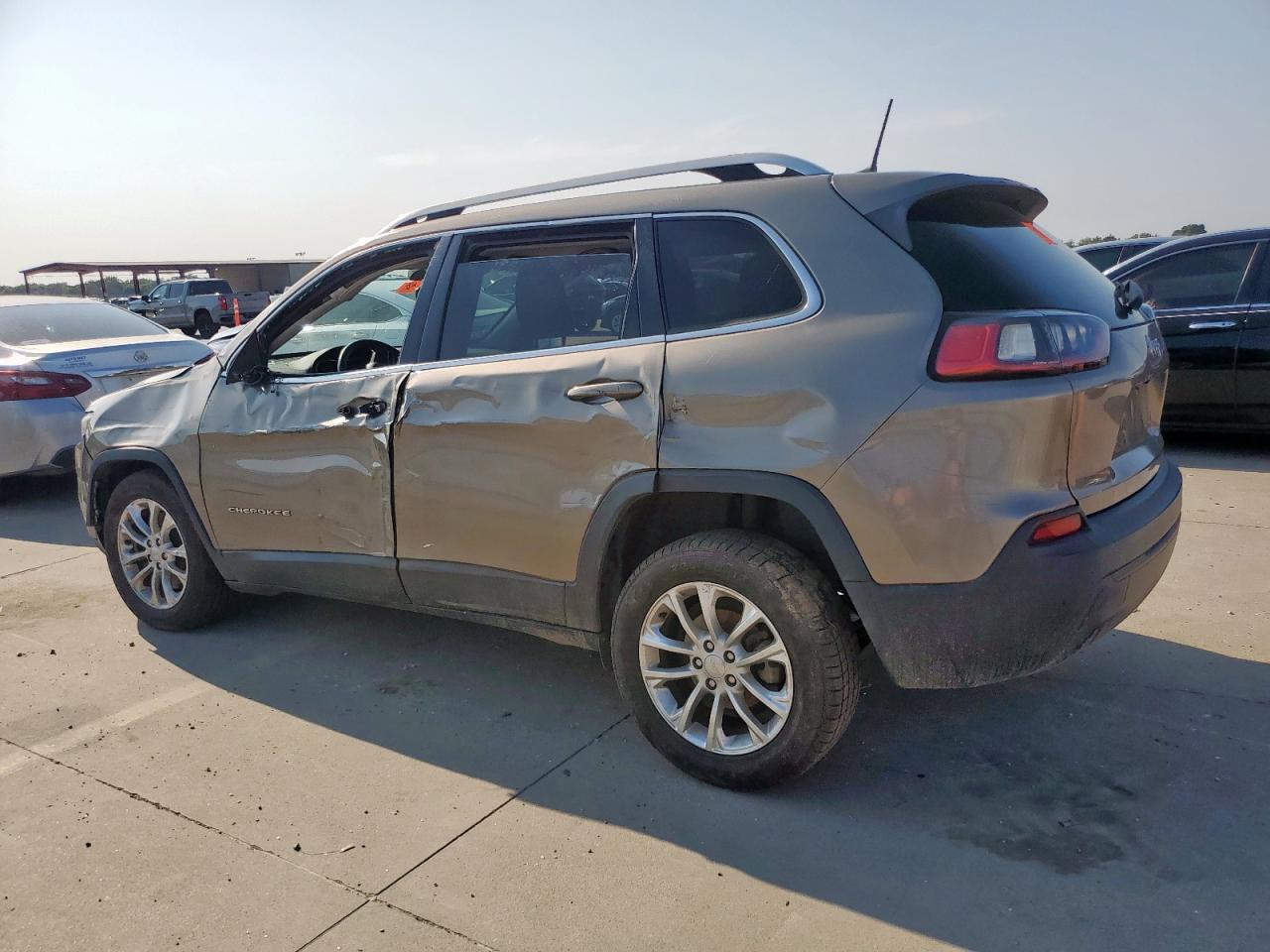 JEEP GRAND CHEROKEE LATITUDE
