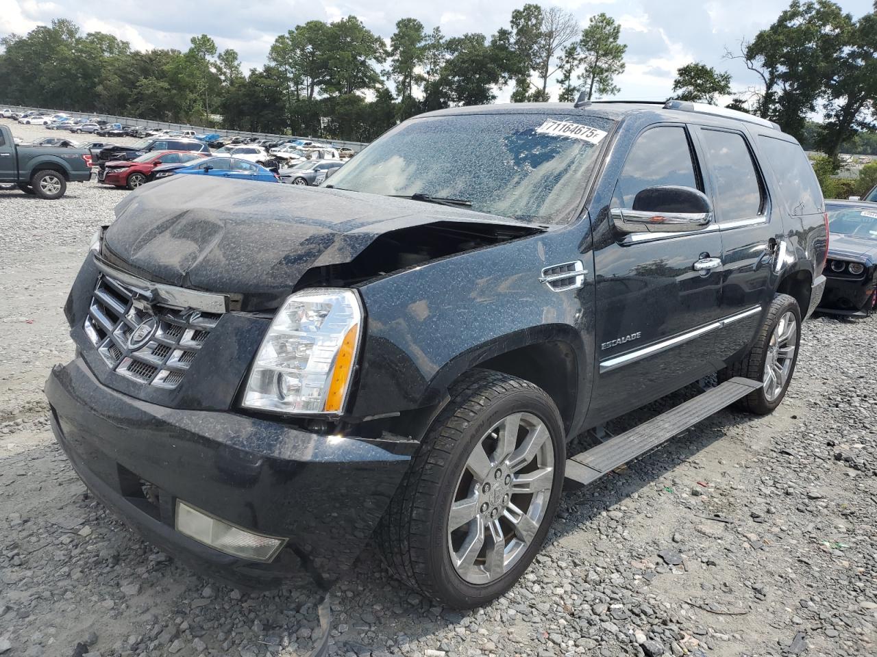 CADILLAC ESCALADE PREMIUM