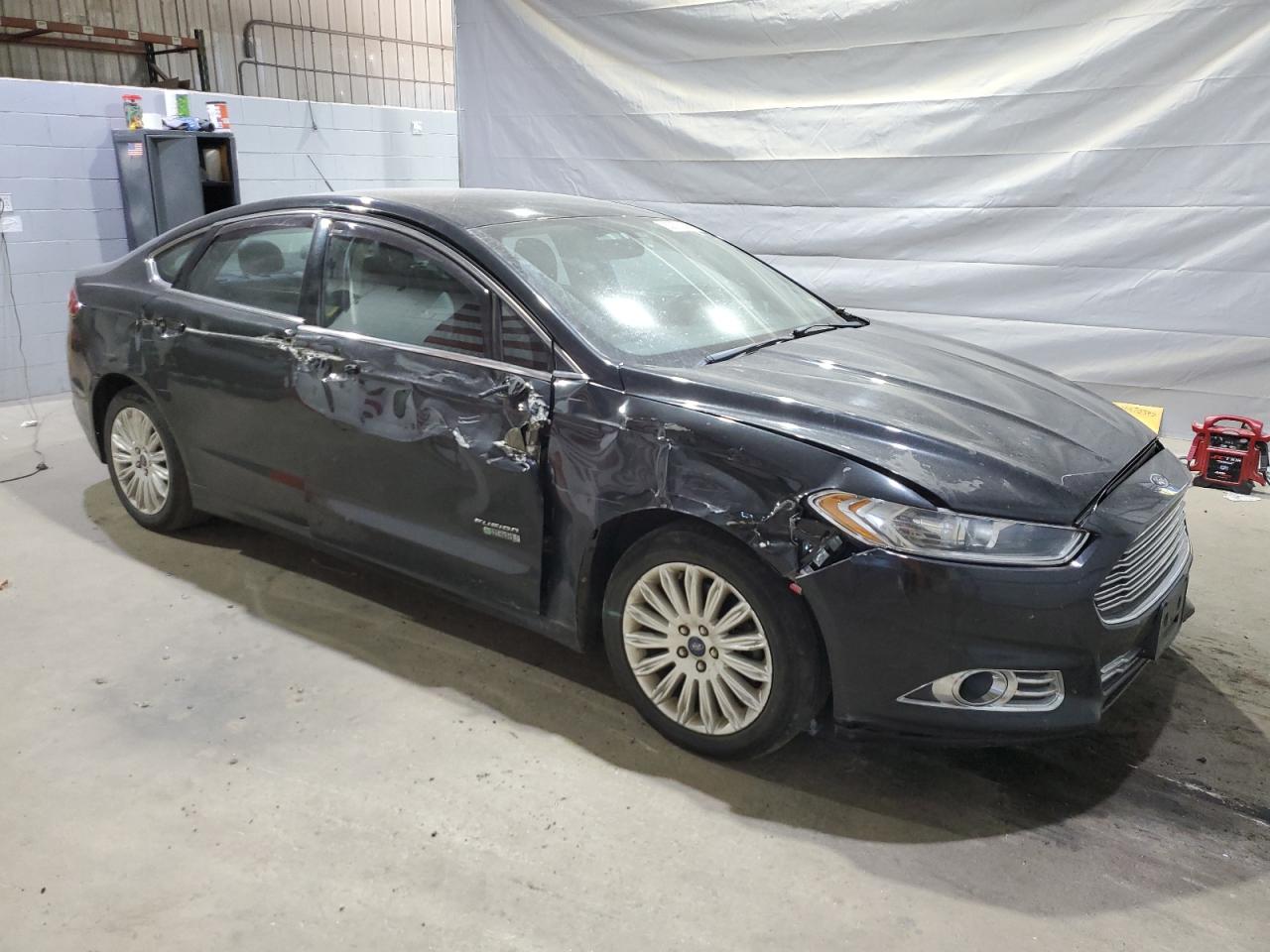 FORD FUSION SE PHEV
