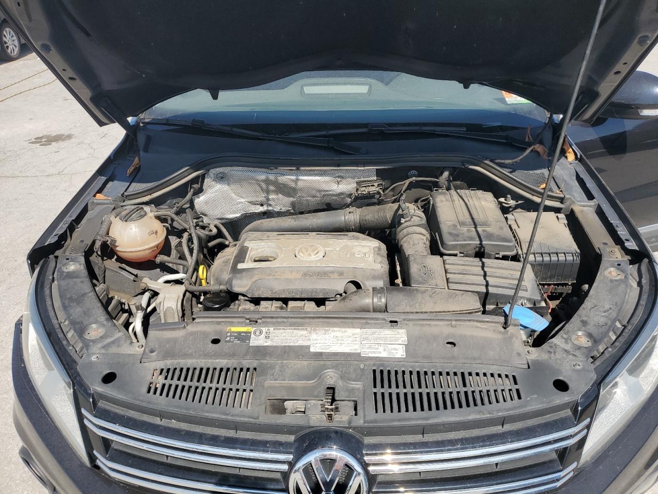 VOLKSWAGEN TIGUAN S
