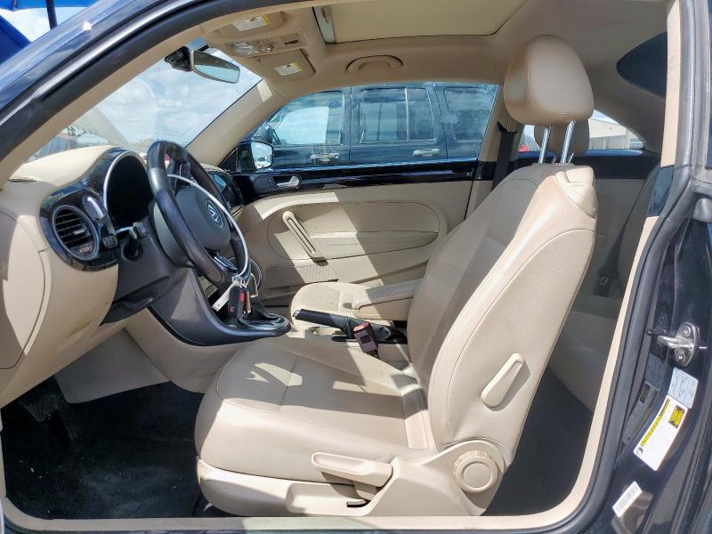 2019 VOLKSWAGEN BEETLE SE 3VWJD7AT1KM711584