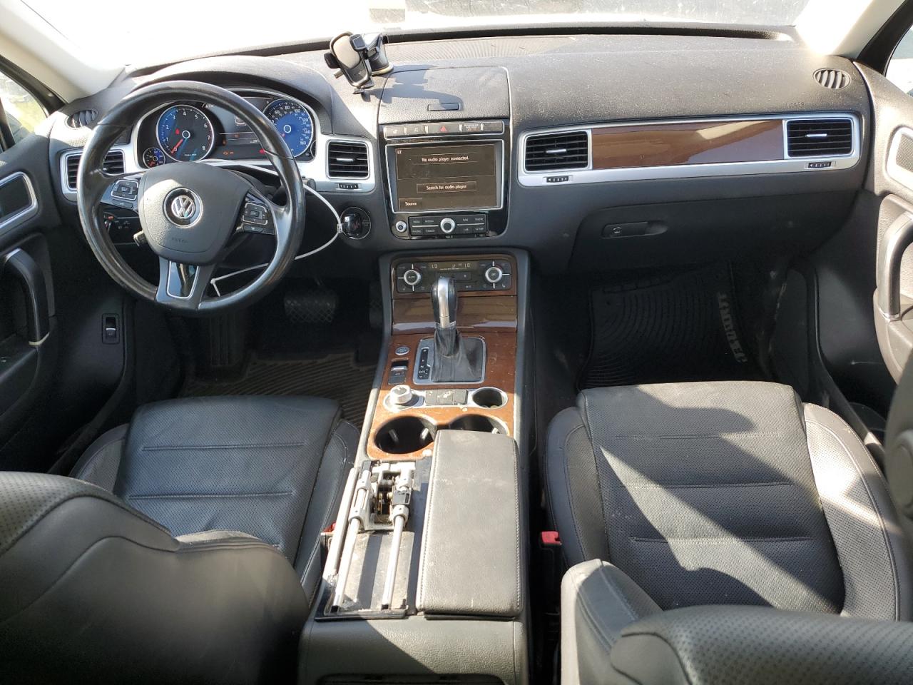 Lot #3310359032 2016 VOLKSWAGEN TOUAREG SP