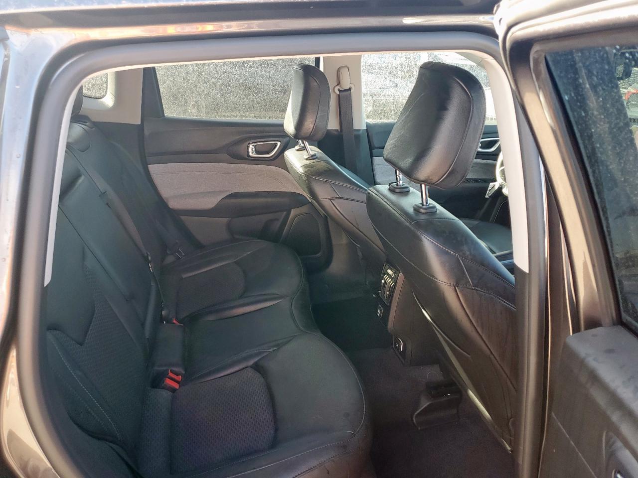 JEEP COMPASS LATITUDE