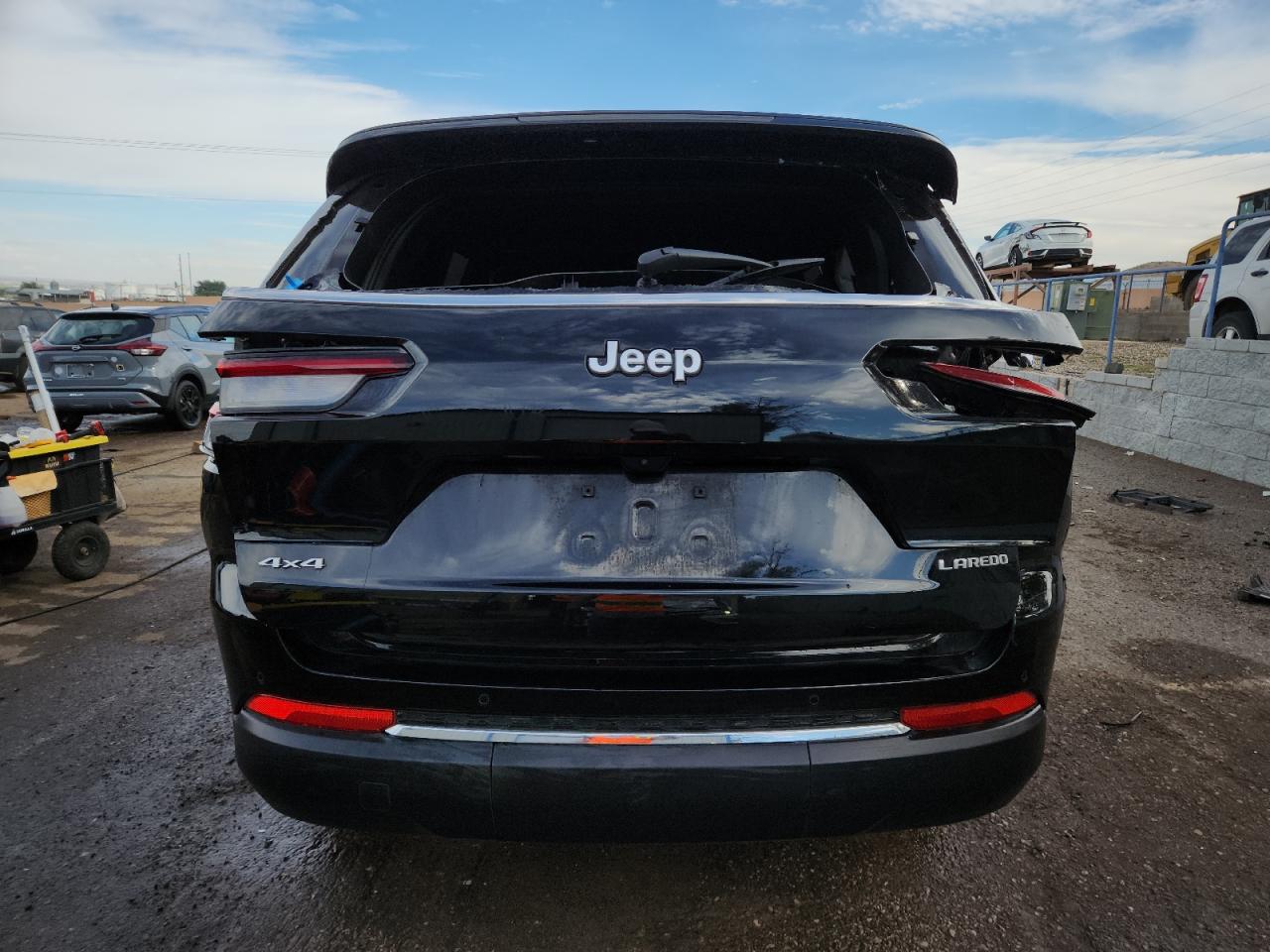 JEEP GRAND CHEROKEE L LAREDO