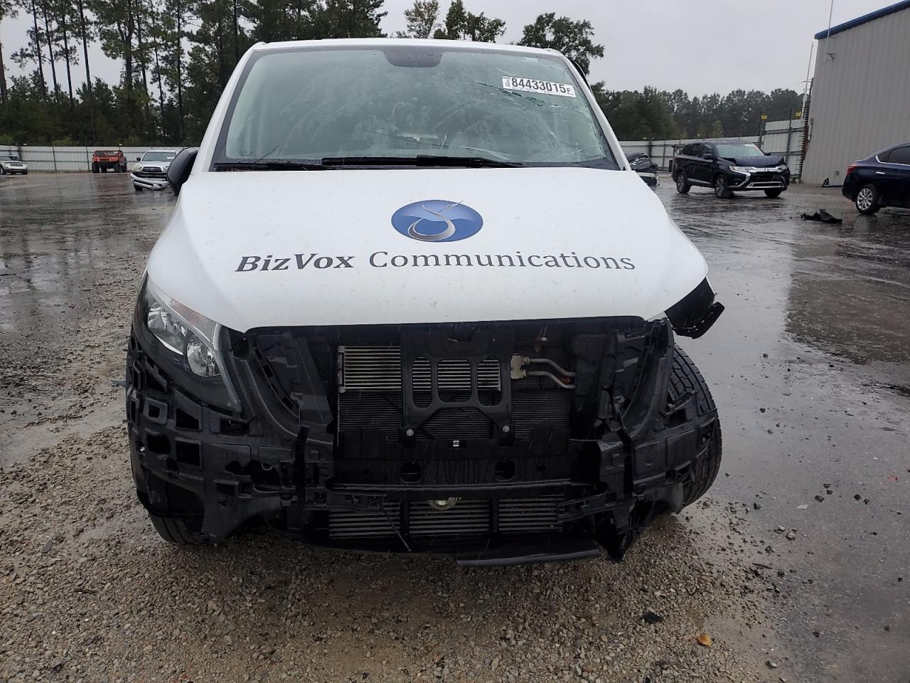 MERCEDES-BENZ METRIS CARGO STANDAR