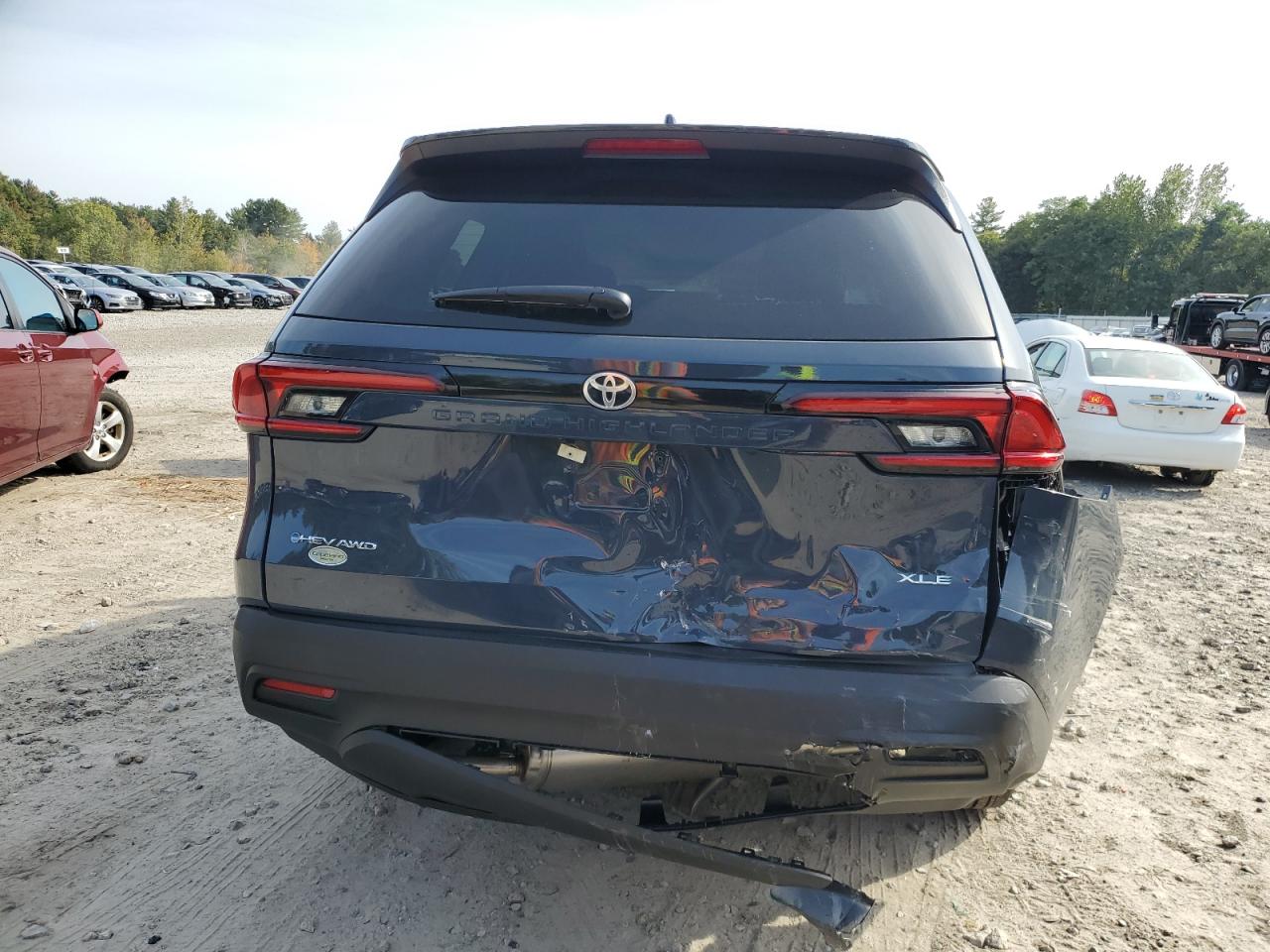 TOYOTA HIGHLANDER LE