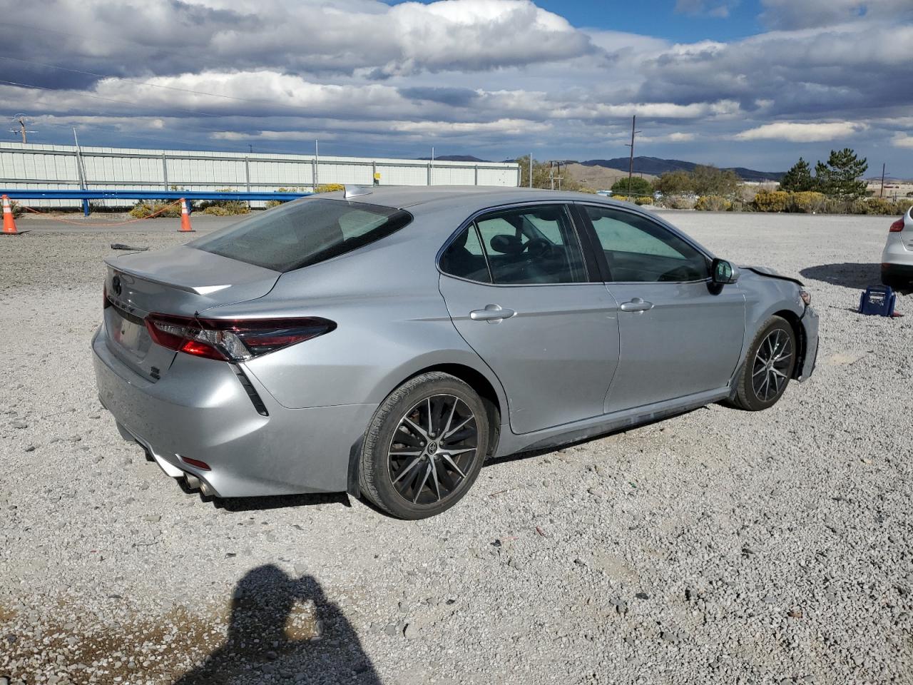 TOYOTA CAMRY SE