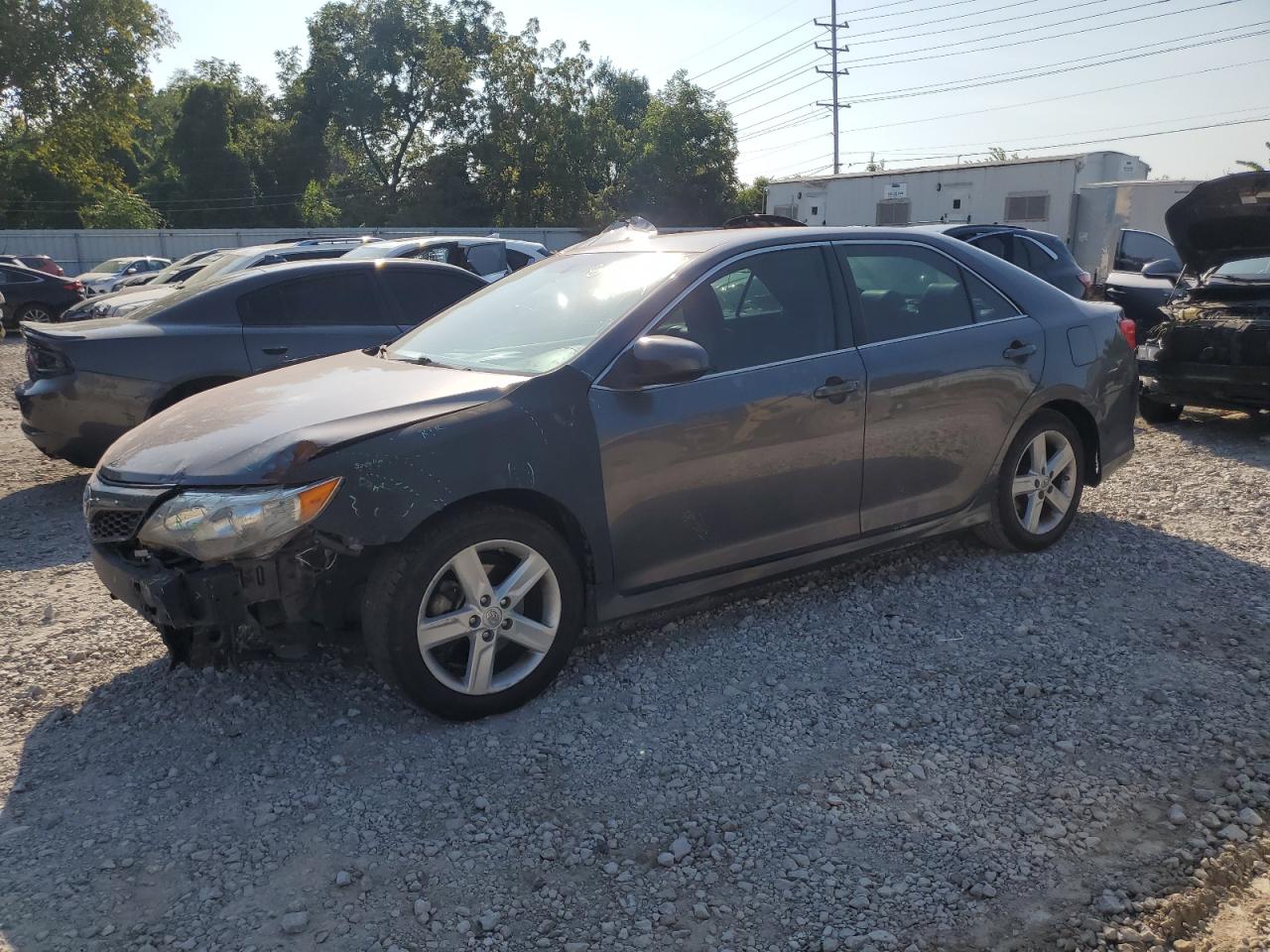 TOYOTA CAMRY L