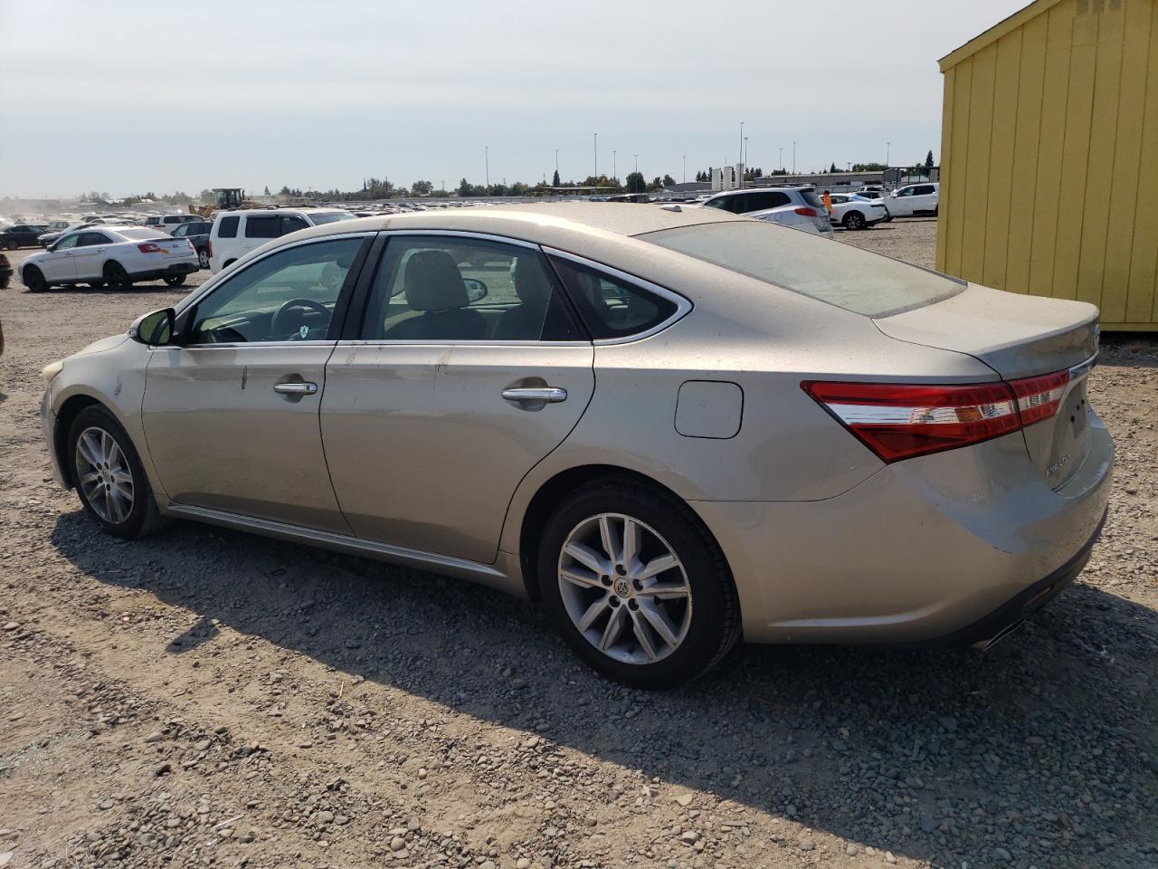 TOYOTA AVALON XLE
