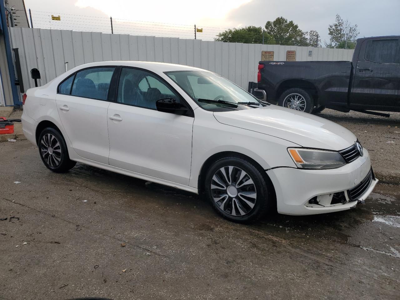 VOLKSWAGEN JETTA BASE