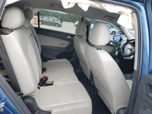 2018 VOLKSWAGEN TIGUAN SE 3VV3B7AX4JM050444