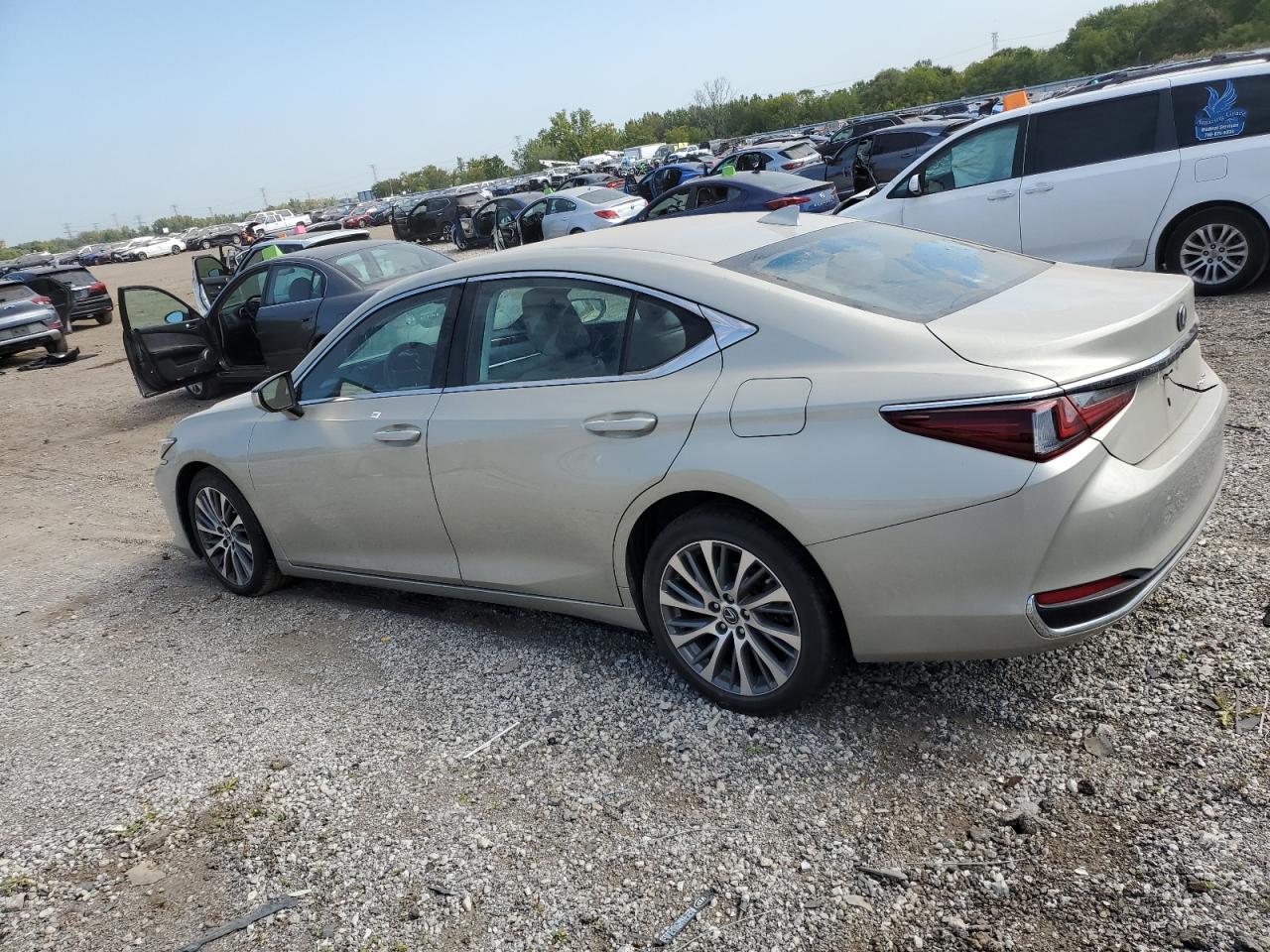 LEXUS ES 250 BASE