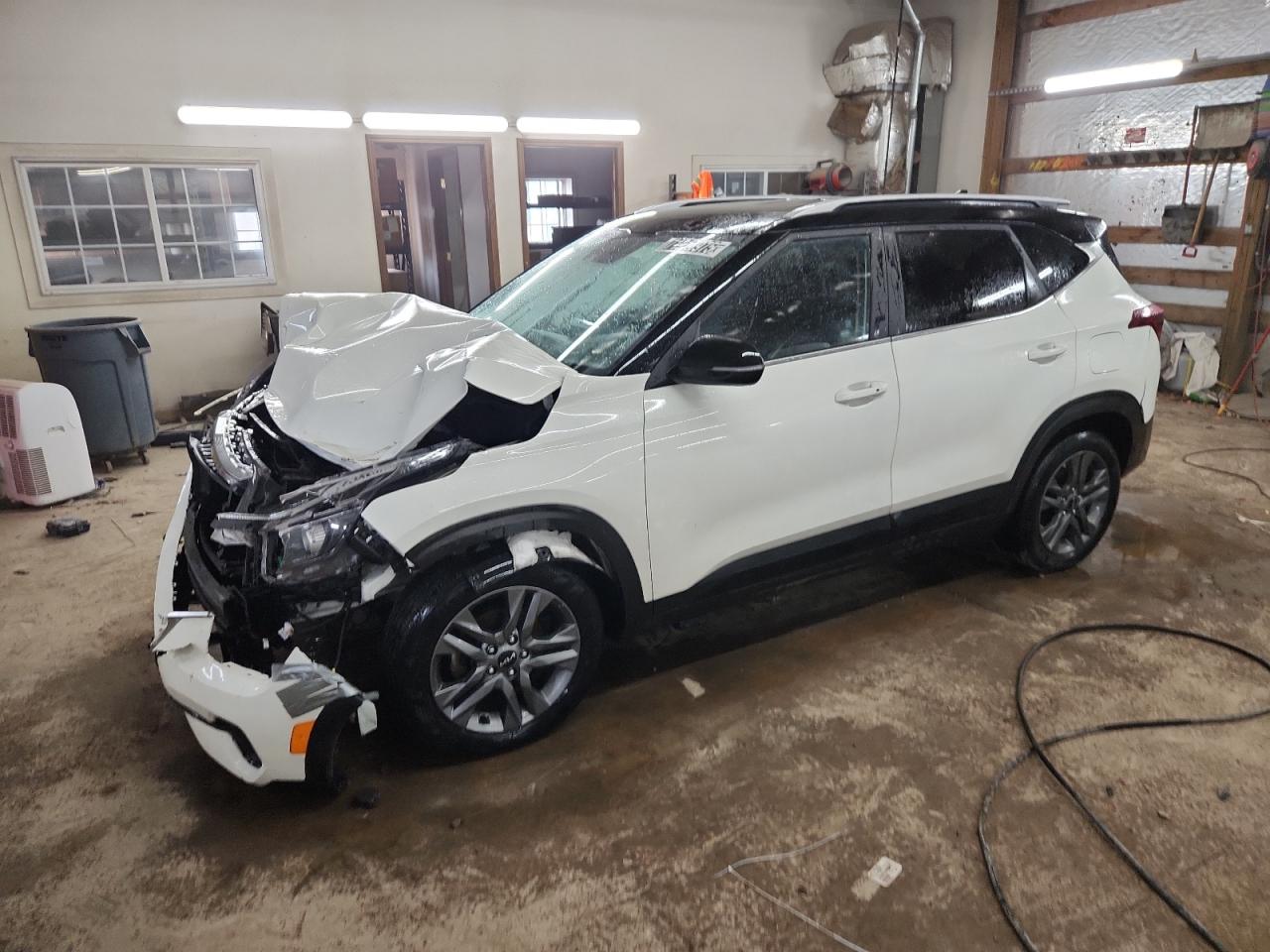 KIA SELTOS S
