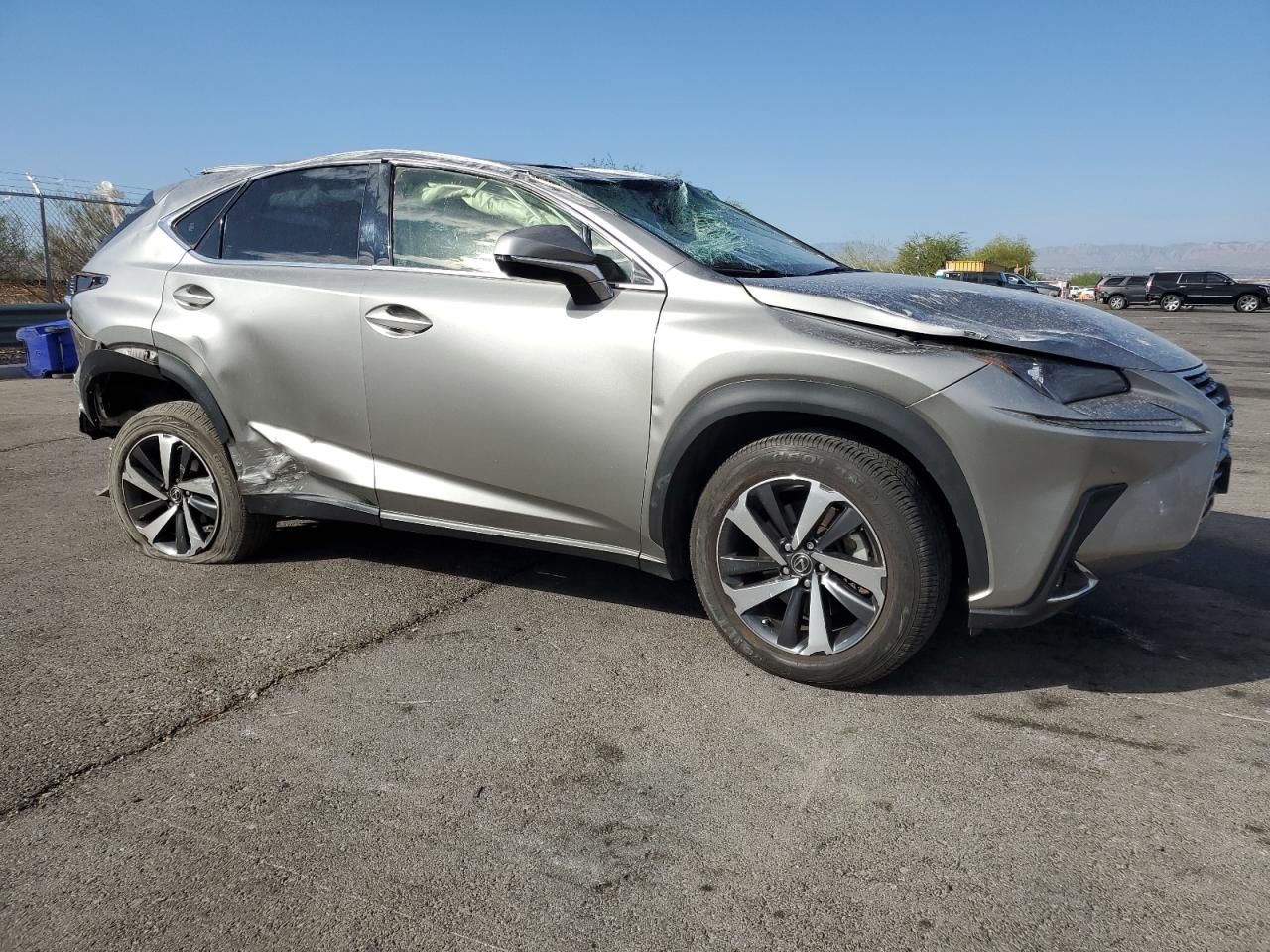 LEXUS NX 300 BASE