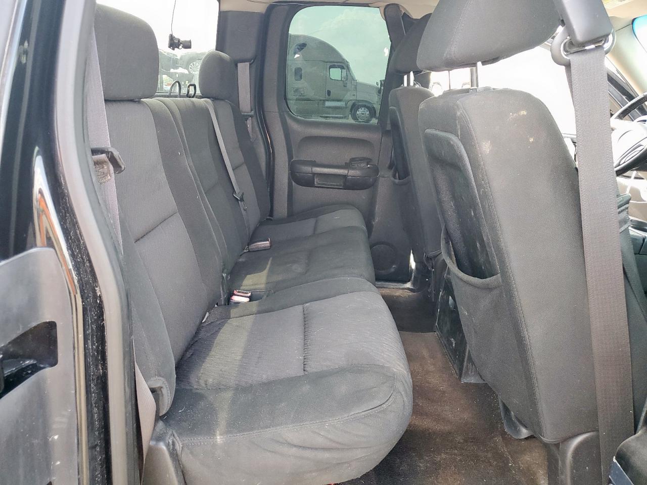 CHEVROLET SILVERADO C1500 LT