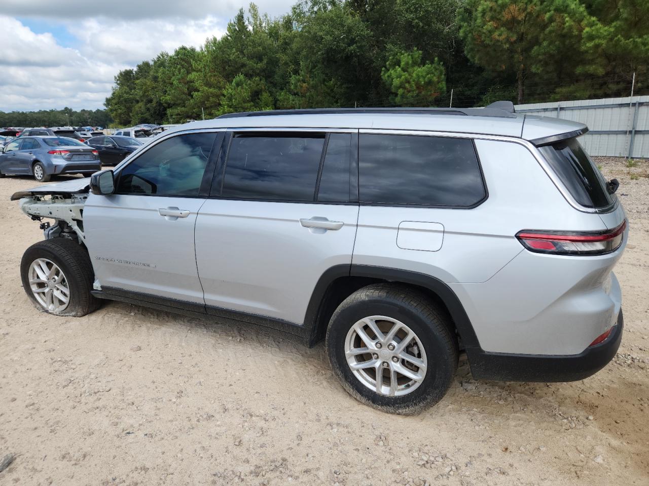 JEEP GRAND CHEROKEE L LAREDO