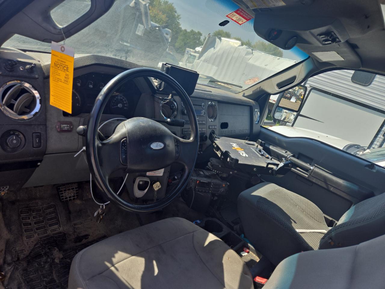 FORD F650 SUPER DUTY