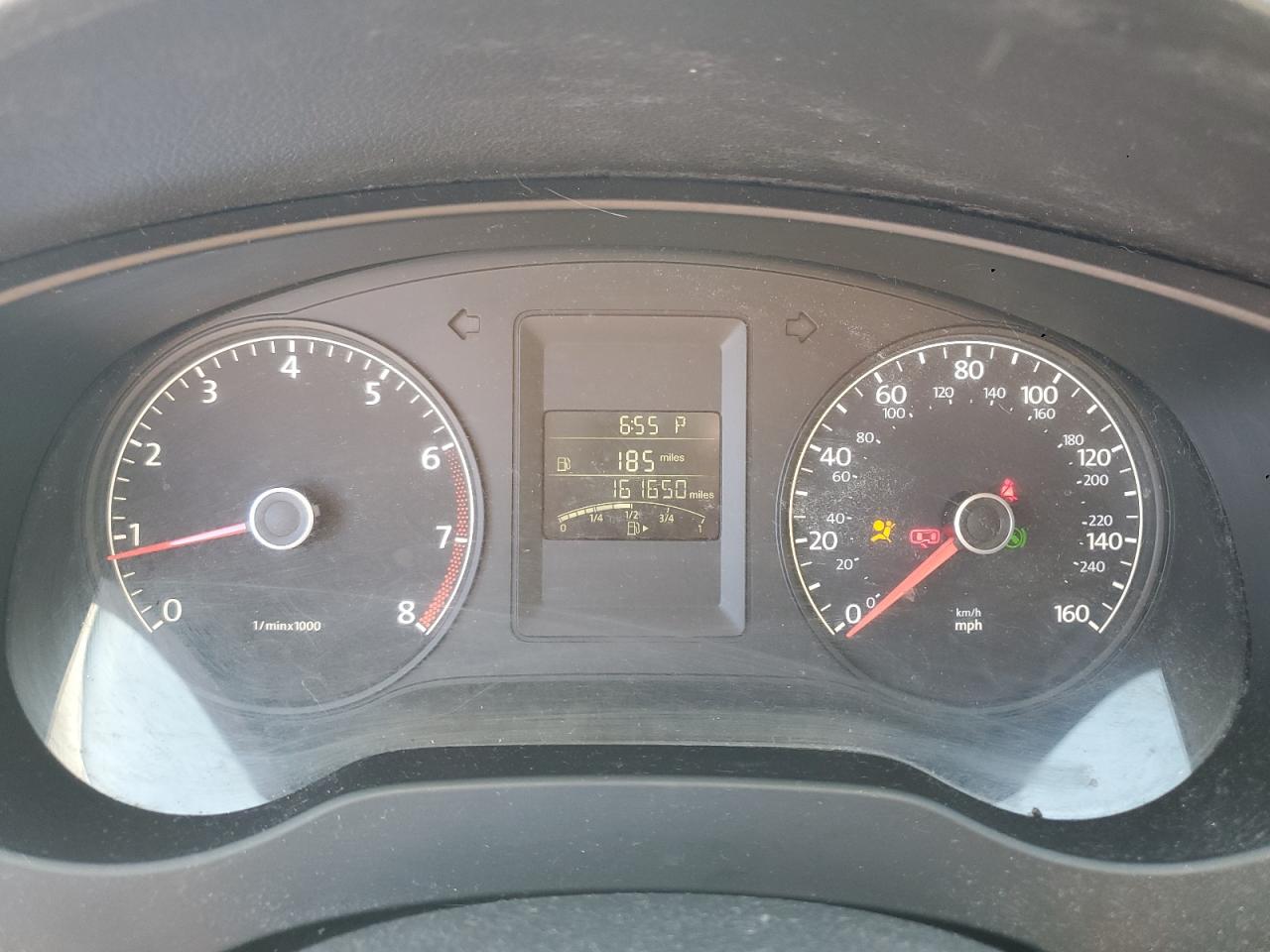 VOLKSWAGEN JETTA BASE