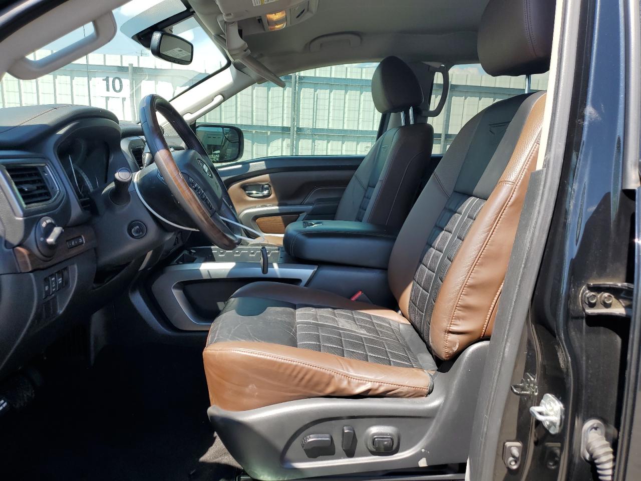 NISSAN TITAN PLATINUM RESERVE