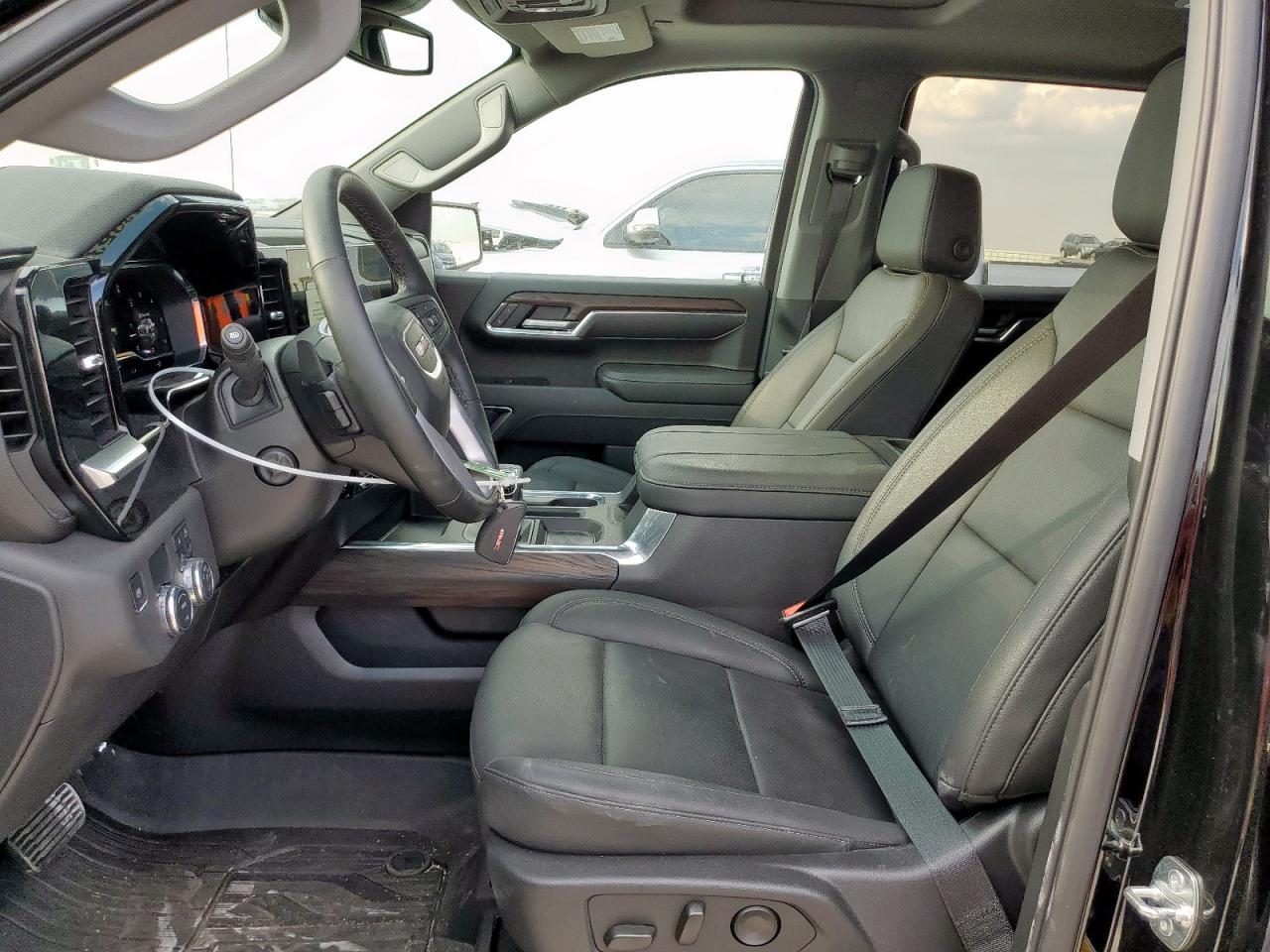 GMC SIERRA C1500 SLT