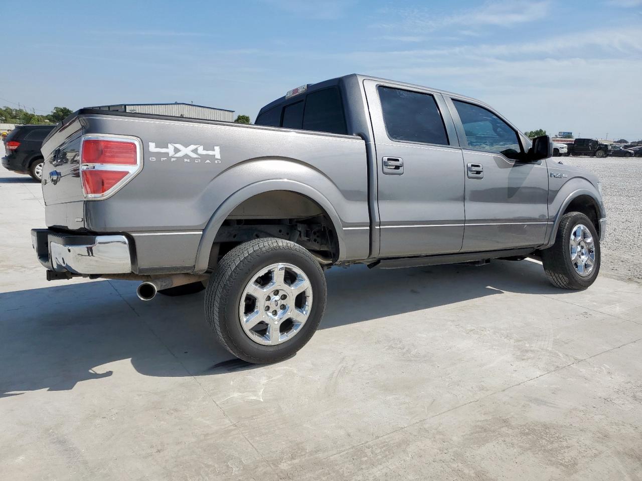 FORD F-150 SUPERCREW