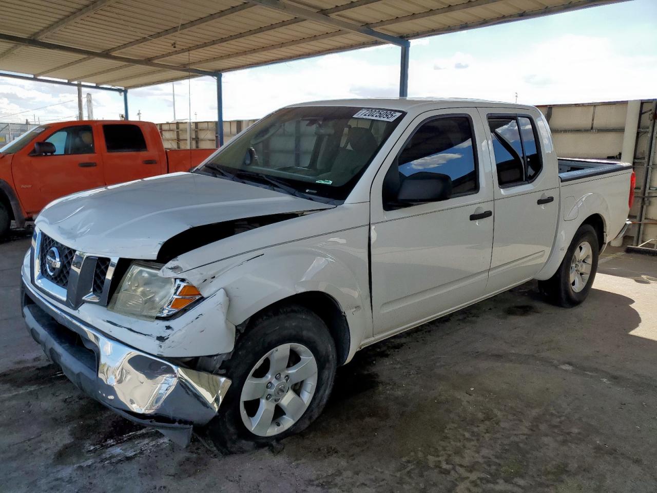 NISSAN FRONTIER CREW CAB SE