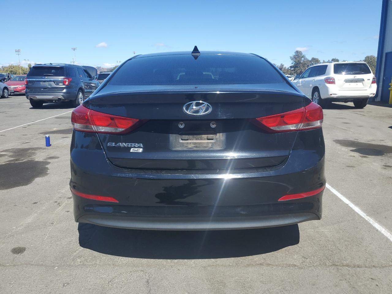 HYUNDAI ELANTRA SE