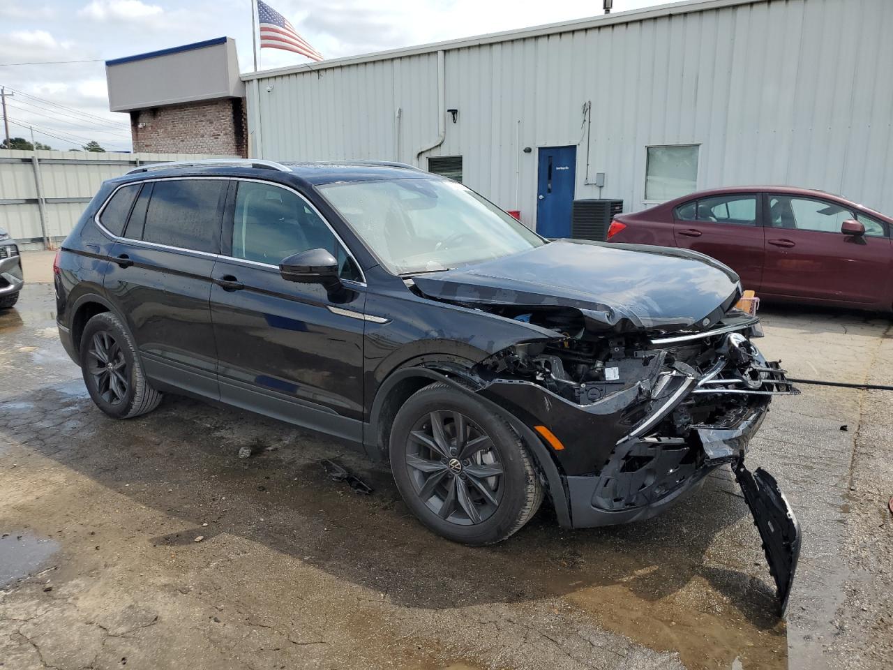 VOLKSWAGEN TIGUAN SE