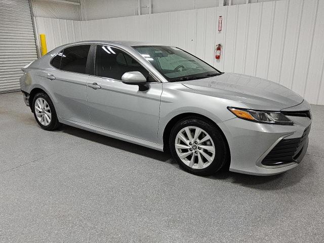 2021 TOYOTA CAMRY LE 4T1C11AK5MU518647