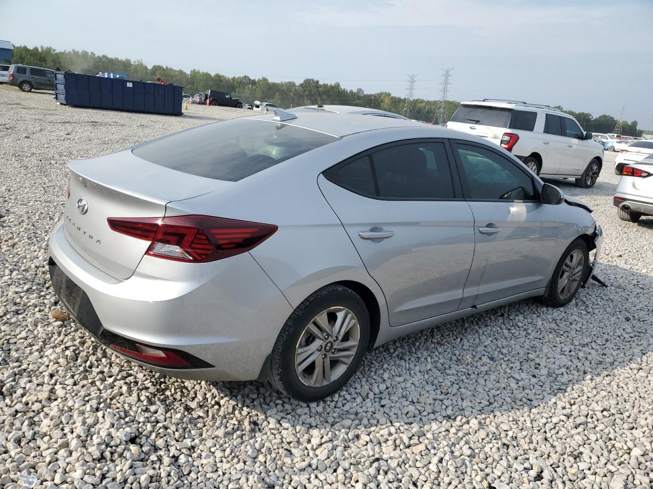 HYUNDAI ELANTRA SEL