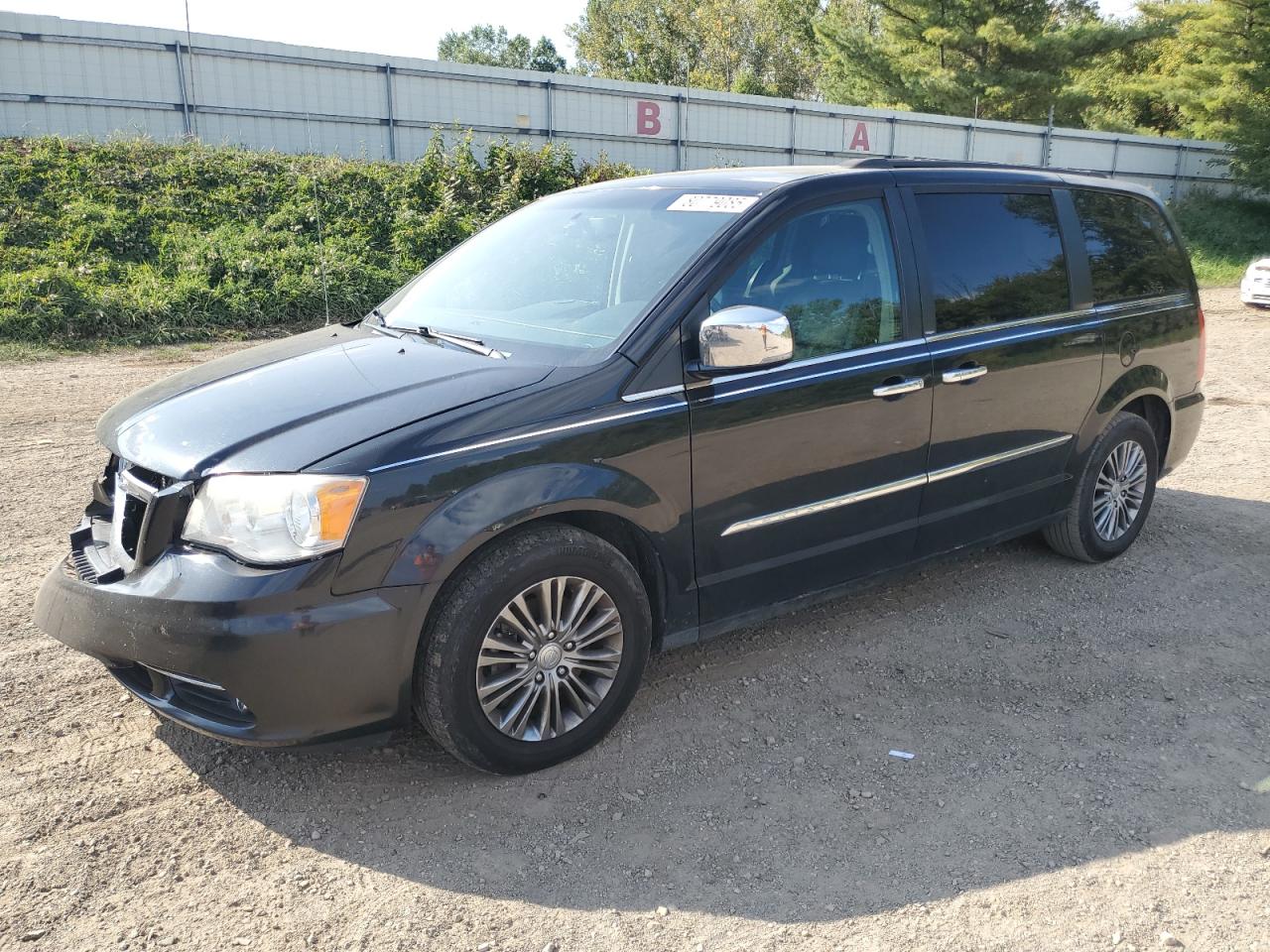 CHRYSLER TOWN & COUNTRY TOURING L