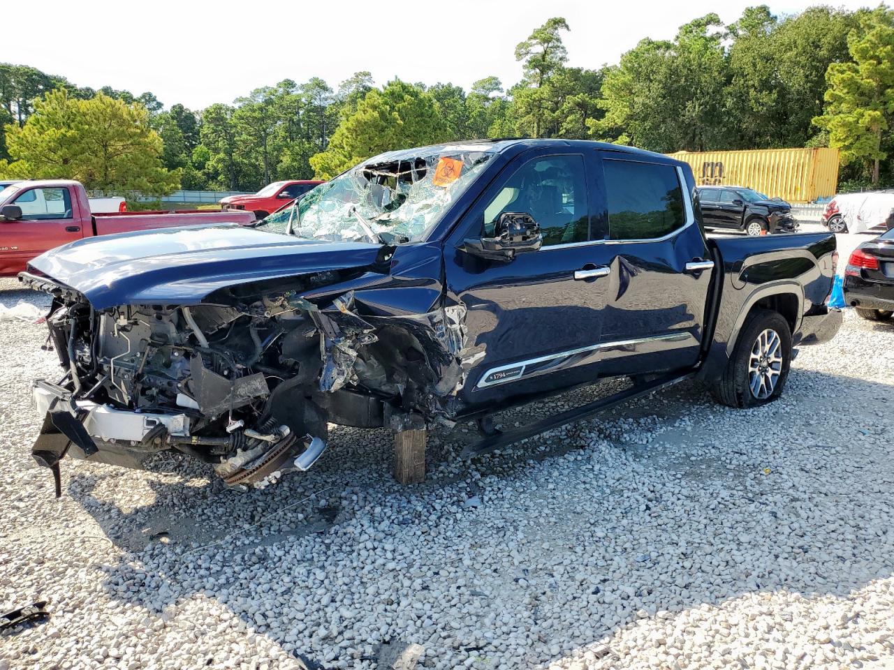 TOYOTA TUNDRA CREWMAX PLATINUM