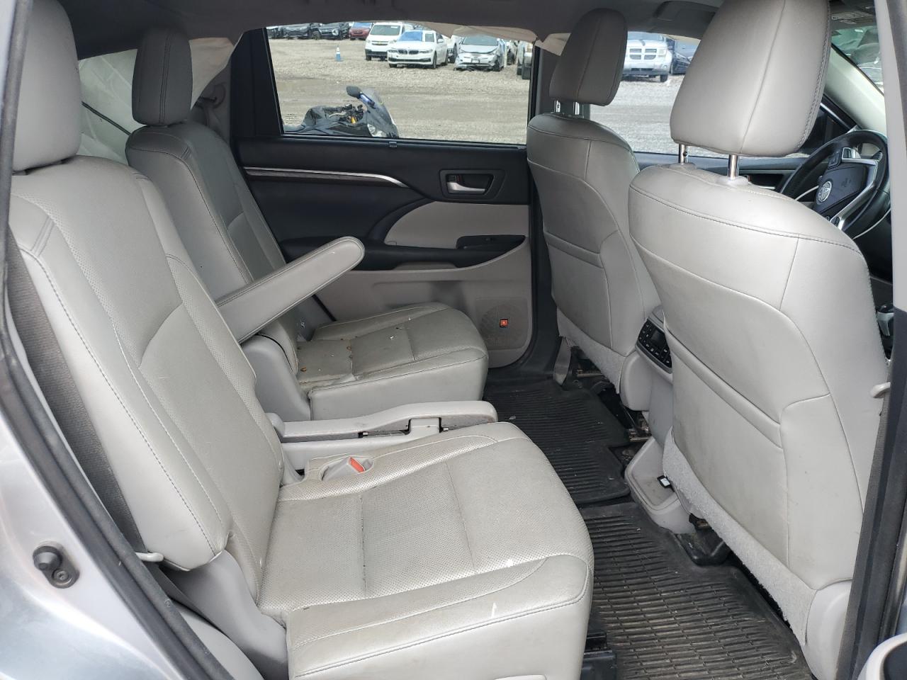 TOYOTA HIGHLANDER LIMITED