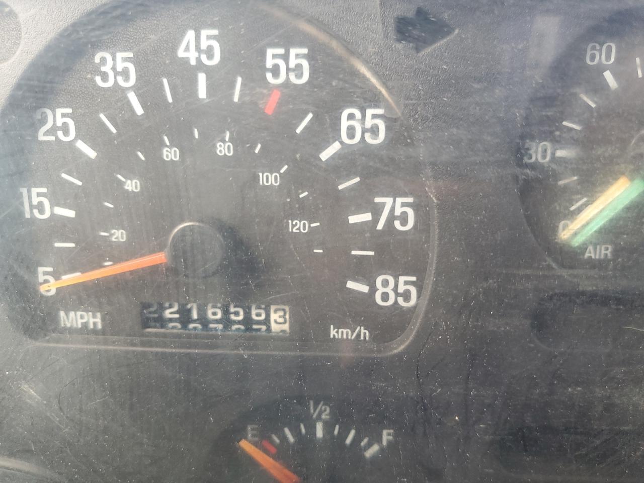 Lot #3309274616 2000 STERLING L7500