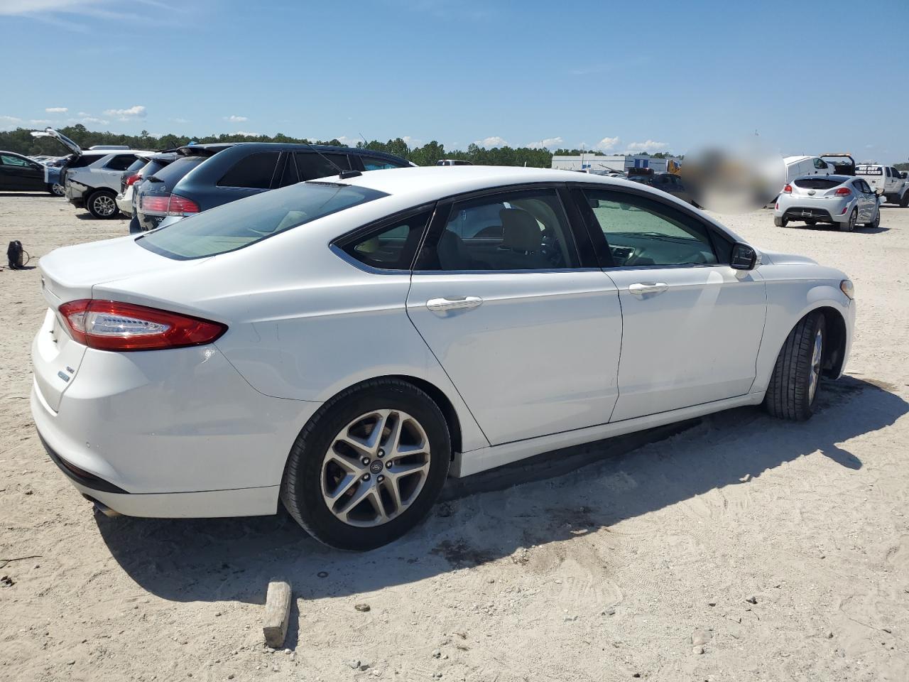 FORD FUSION SE