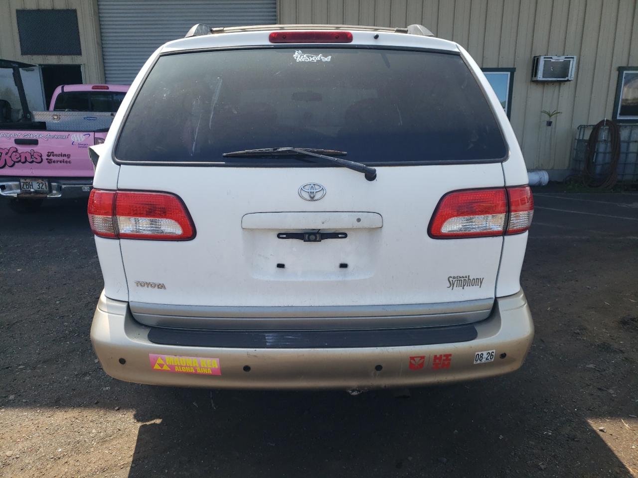 Lot #3257794003 2002 TOYOTA SIENNA LE