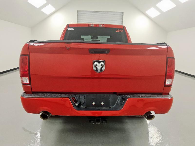 2018 RAM 1500 ST 1C6RR6KG4JS295207