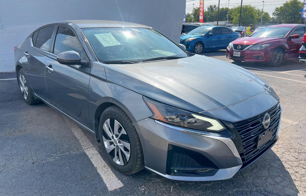 NISSAN ALTIMA S