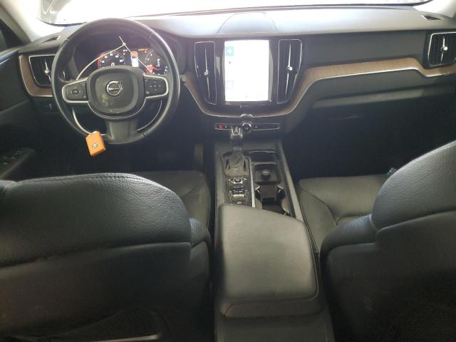 2021 VOLVO XC60 T5 MO YV4102DKXM1854633