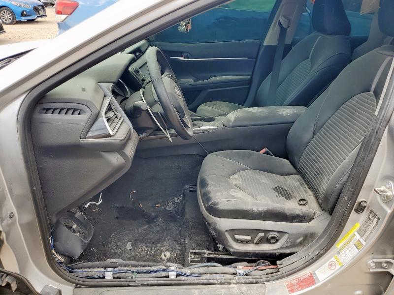 2018 TOYOTA CAMRY L 4T1B11HK6JU083585