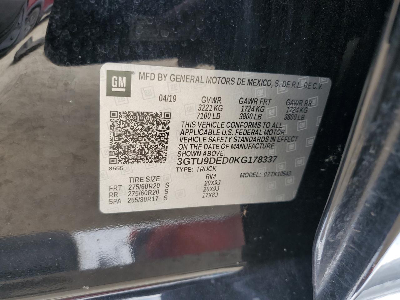 GMC SIERRA 1500 K1500 SLT