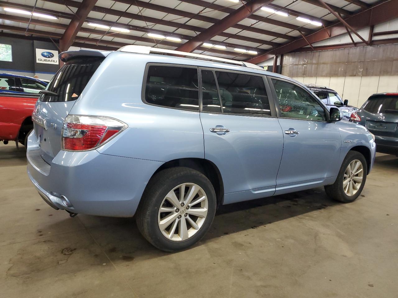 TOYOTA HIGHLANDER HYBRID