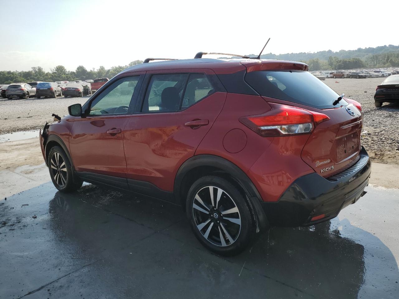 NISSAN KICKS S